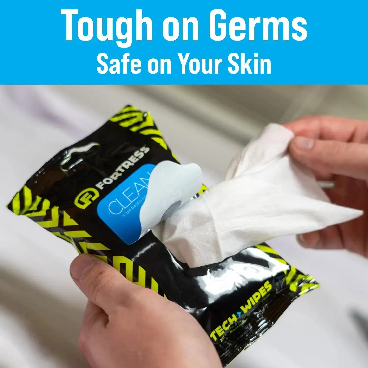 Scooch-Tech Wipes (25 ct.) To-Go Cleaning Wipes for Smartphones-